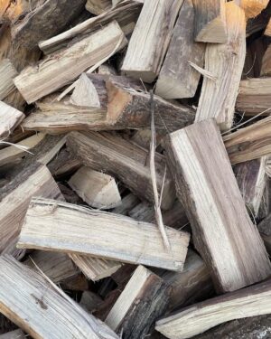 Kiln-dried hickory firewood